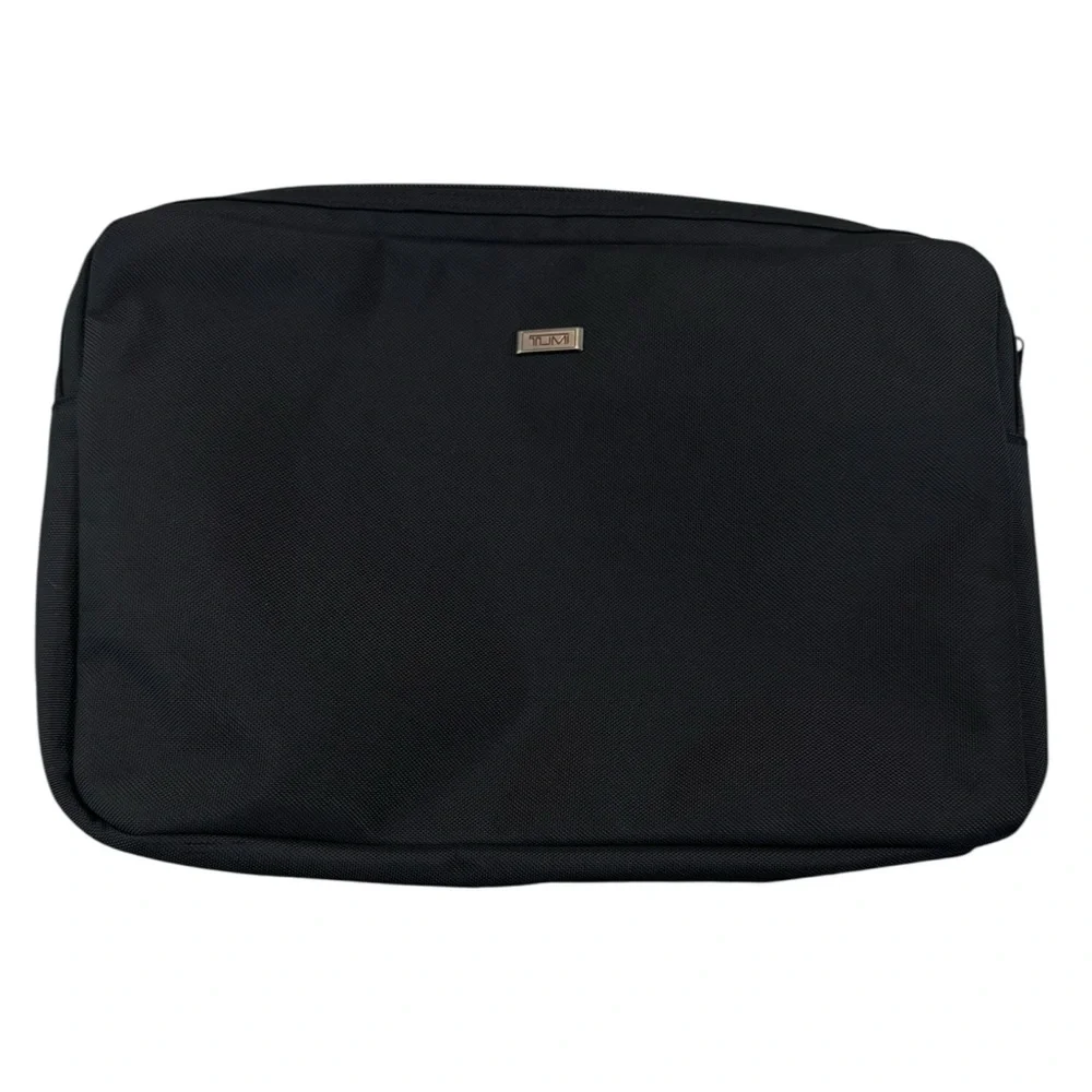 Tumi Classic Black Laptop Cover